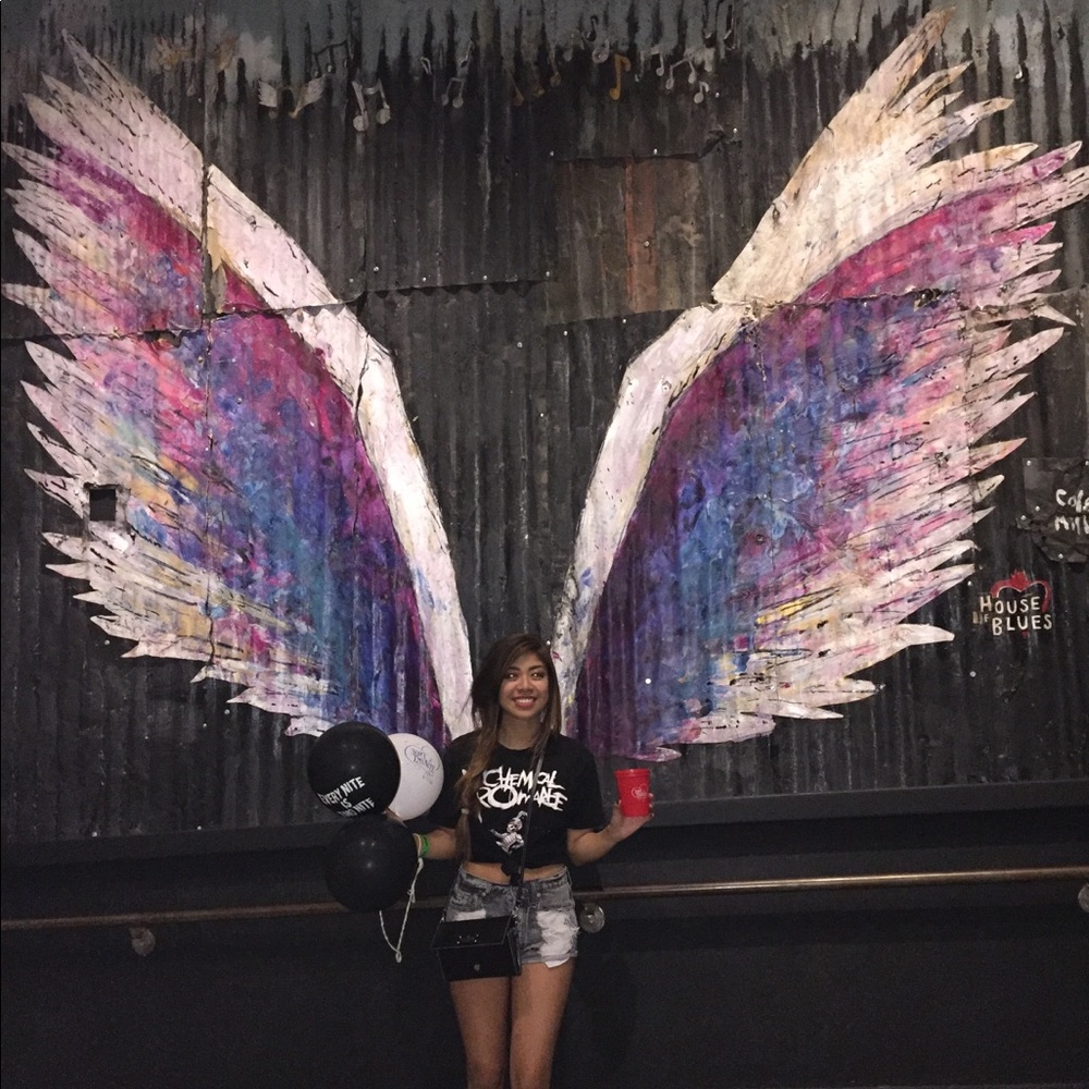 Meet your Posher, Saki